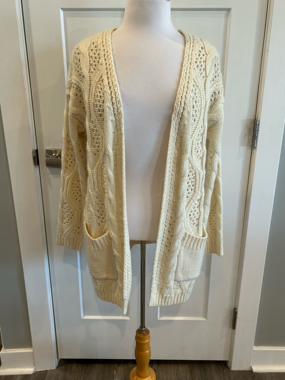 Simply Couture Ivory Open-Front Cable Knit Cardigan